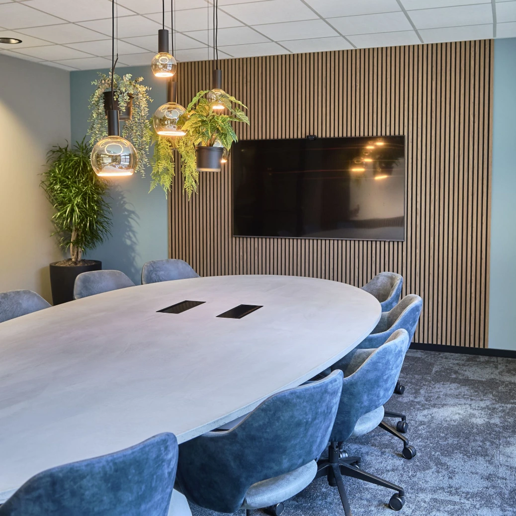 Moderne vergaderruimte gerealiseerd